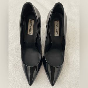 Steve Madden Heels - Daisie